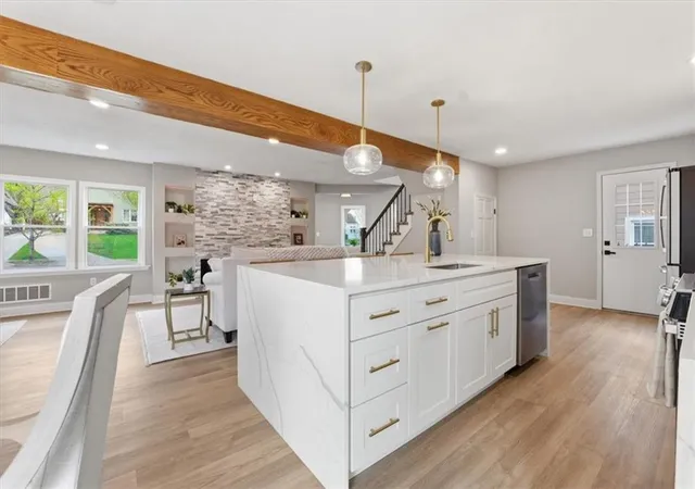 5th image of 39 W 70Th Ter, Kansas City, MO 64113 | MLS# 2602018