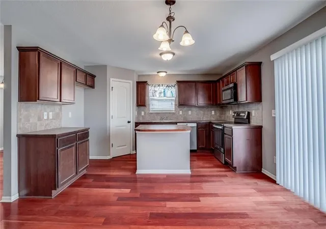 2nd image of 20204 E 23rd Terr Ct S, Independence, MO 64057 | MLS# 2602082