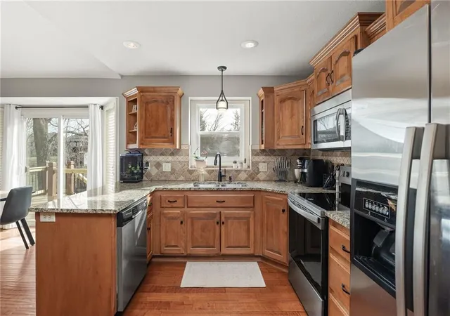 Photo 3 of Sale Pending at 4704 Donnelly Dr, Saint Joseph, MO 64506 | MLS# 2602150 | Listing updated on 2026-08-09