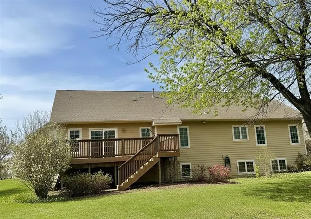 Photo 3 of Sale Pending at 707 Deer Trl St, Parsons, KS 67357 | MLS# 2602173 | Listing updated on 2026-09-13