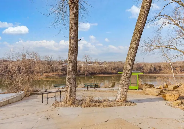 5th image of 4111 Frisbie Rd, Shawnee, KS 66226 | MLS# 2602460