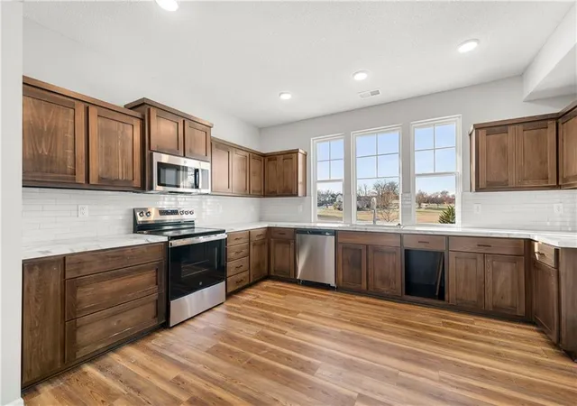 5th image of 1114 Armstrong Ave, Kansas City, KS 66102 | MLS# 2602995