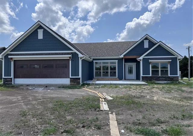 1st image of 1205 Weston Ln, Cameron, MO 64429 | MLS# 2603117