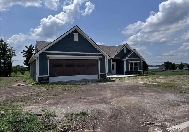 3rd image of 1205 Weston Ln, Cameron, MO 64429 | MLS# 2603117