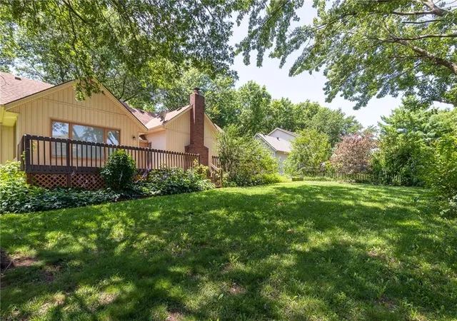 Homes for sale in Blue Springs, MO | 1912 Nw Manor Dr, Blue Springs, MO 64014 | MLS# 2603193