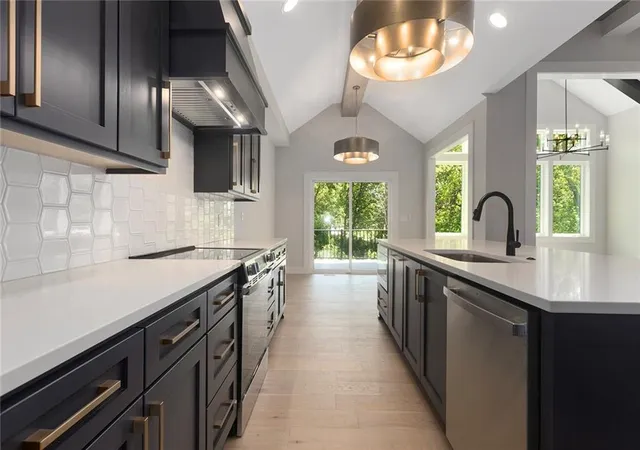 Photo 3 of House for sale at 9727 N Montclair Ave, Kansas City, MO 64154 | MLS# 2603216 | Listing updated on 2026-09-03