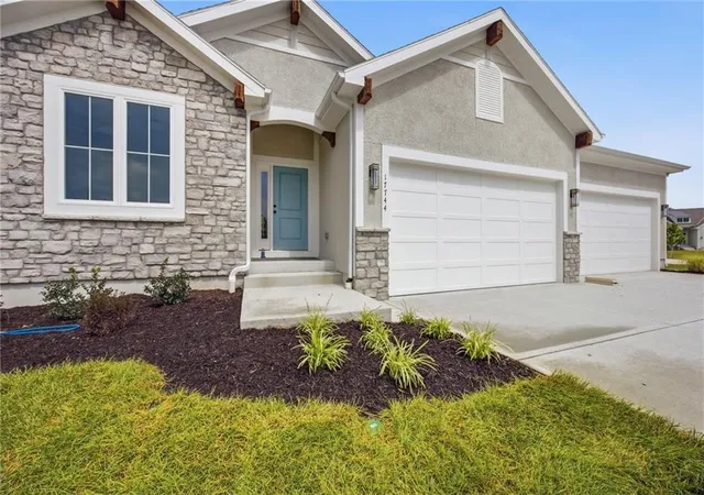 Photo 3 of Single family home for sale at 17744 S Brockway St, Olathe, KS 66062 | MLS# 2603331 | Listing updated on 2026-07-29