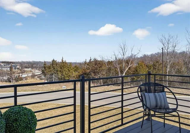 image of 22598 W 93rd St, Shawnee Mission, KS 66227 | MLS# 2603346