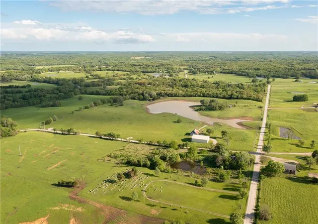 2nd image of Se Tract A 400th Rd, Warrensburg, MO 64093 | MLS# 2603360