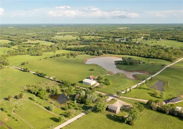 4th image of Se Tract A 400Th Rd, Warrensburg, MO 64093 | MLS# 2603360