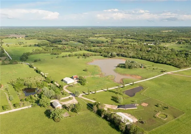 5th image of Se Tract A 400Th Rd, Warrensburg, MO 64093 | MLS# 2603360