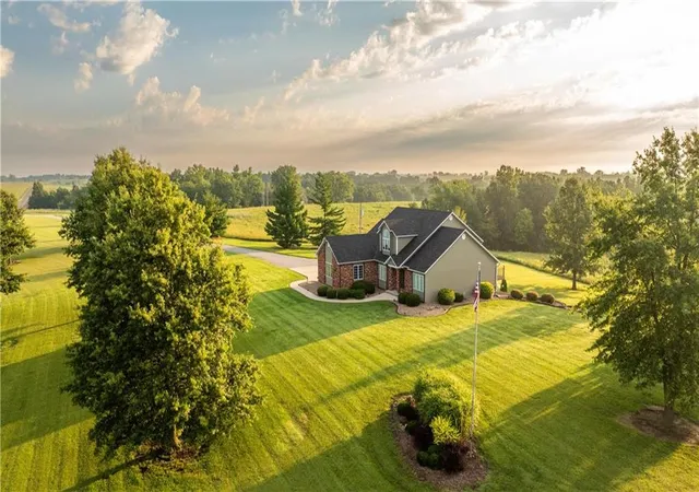 Photo 1 of Single family home for sale at 408 Nw 110th Street, Spickard, MO 64679 | MLS# 2603490 | Listing updated on 2026-08-24