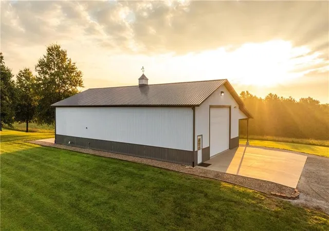 Photo 3 of Single family home for sale at 408 Nw 110th Street, Spickard, MO 64679 | MLS# 2603490 | Listing updated on 2026-08-24