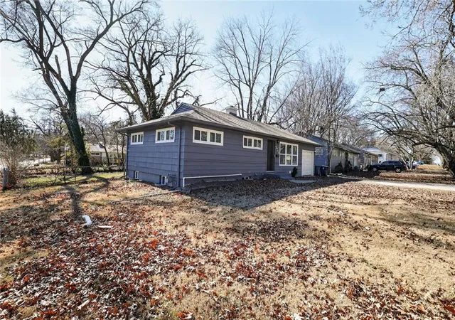 Homes for sale in Kansas City, MO | 7611 E 107Th St, Kansas City, MO 64134 | MLS# 2603495