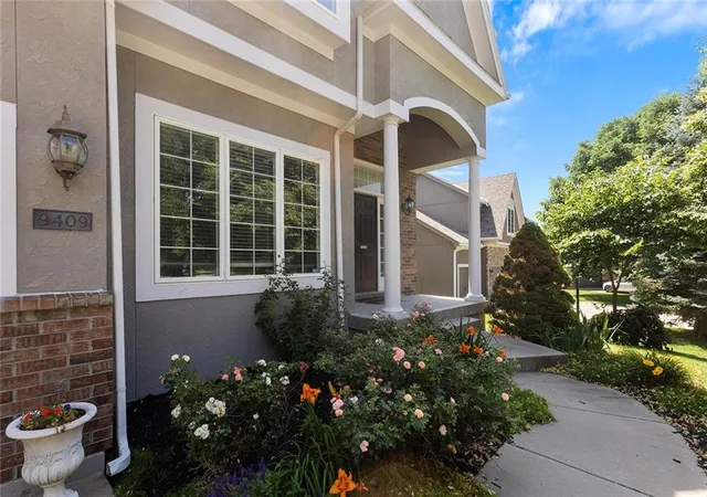 Homes for sale in Kansas City, MO | 9409 N Laurel Ave, Kansas City, MO 64157 | MLS# 2603567