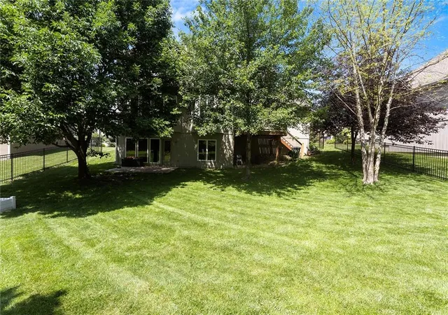 Homes for sale in Kansas City, MO | 9409 N Laurel Ave, Kansas City, MO 64157 | MLS# 2603567