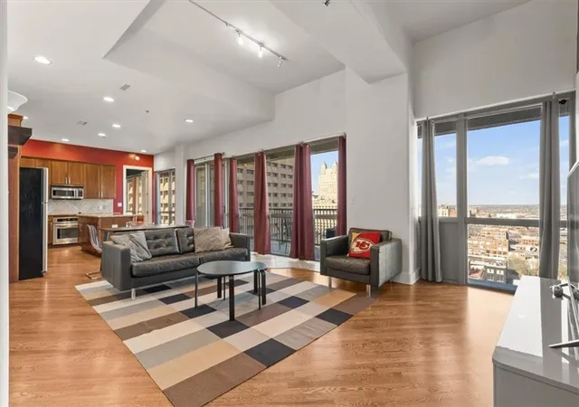 Photo 1 of Sale Pending at 600 Admiral Blvd #1905, Kansas City, MO 64106 | MLS# 2603688 | Listing updated on 2026-09-28