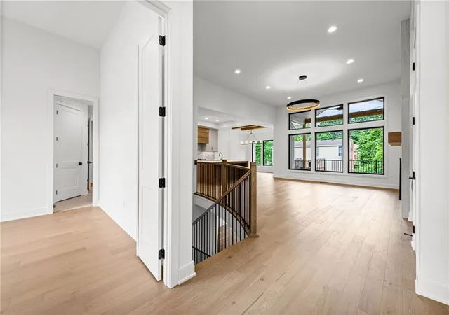 Photo 3 of Single family home for sale at 10410 River Hills Dr, Kansas City, MO 64152 | MLS# 2603691 | Listing updated on 2026-09-04