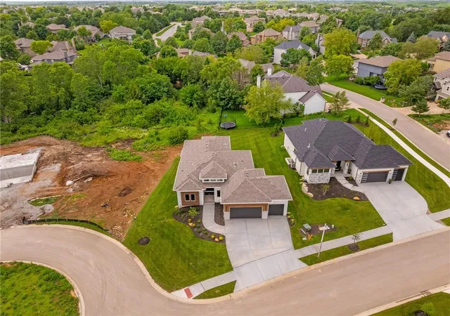 Photo 2 of Sale Pending at 11216 S Gleason Rd, Olathe, KS 66061 | MLS# 2603742 | Listing updated on 2026-09-26