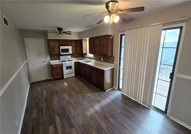 Photo 3 of Sale Pending at 6719 Montana Ave, Kansas City, KS 66111 | MLS# 2603819 | Listing updated on 2026-04-23