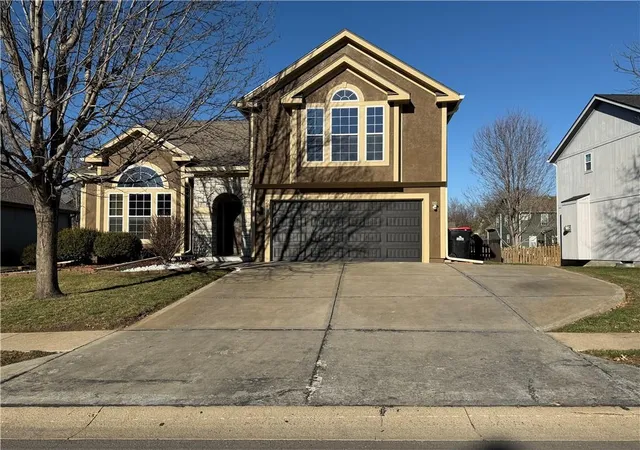 2nd image of 21710 62nd St, Shawnee, KS 66218 | MLS# 2603935