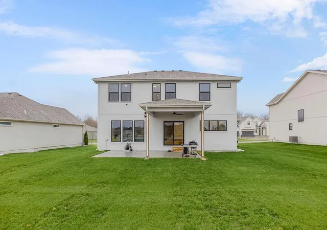 Homes for sale in Kearney, MO | 2327 Fishing Ln, Kearney, MO 64060 | MLS# 2603940
