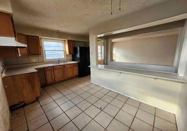 Photo 4 of Single family home for sale at 6905 Bellefontaine Ave, Kansas City, MO 64132 | MLS# 2604024 | Listing updated on 2026-10-16