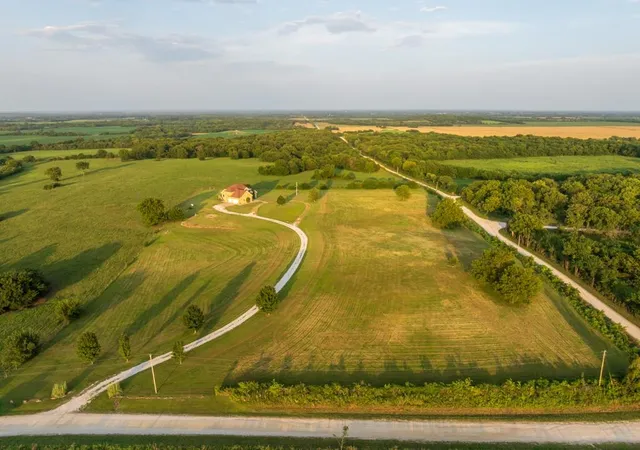Photo 3 of Single family home for sale at 35415 S Main City Rd, Drexel, MO 64742 | MLS# 2604177 | Listing updated on 2026-08-14
