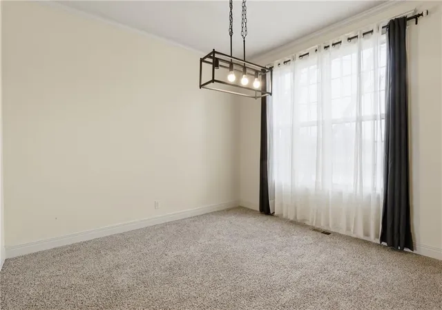 4th image of 11104 Augusta Dr, Kansas City, KS 66109 | MLS# 2604194