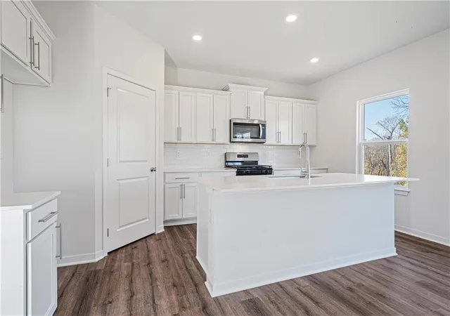 Homes for sale in Kansas City, MO | 10720 N Richmond Ave, Kansas City, MO 64157 | MLS# 2604415