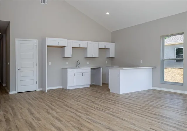 Photo 2 of Single family home for sale at 1503 Ashton Way, Pittsburg, KS 66762 | MLS# 2604421 | Listing updated on 2026-07-28