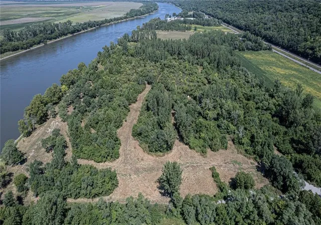 1st image of 3500 Waterworks Rd, St Joseph, MO 64503 | MLS# 2604444