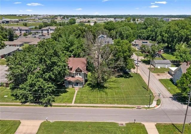 Photo 1 of Single family home for sale at 602 W Walnut St, Grain Valley, MO 64029 | MLS# 2604544 | Listing updated on 2026-09-12