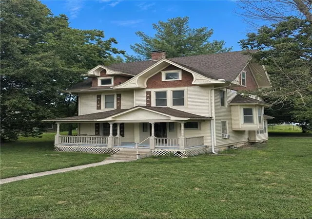 Single family home for sale at 602 W Walnut St, Grain Valley, MO 64029 | MLS# 2604544