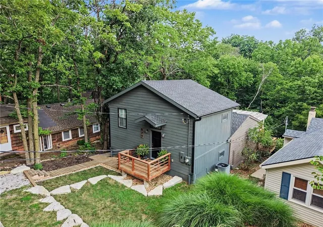 Photo 1 of Single family home for sale at 77 R St, Lees Summit, MO 64086 | MLS# 2604593 | Listing updated on 2026-08-30