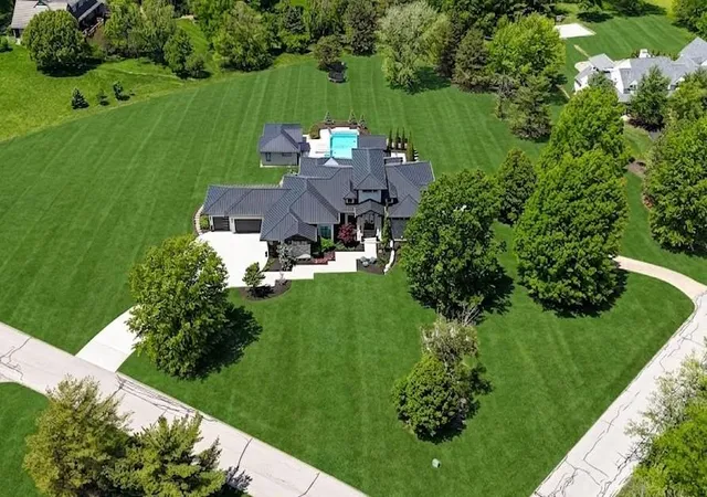 76th image of 21100 W 105th St, Olathe, KS 66061 | MLS# 2604611