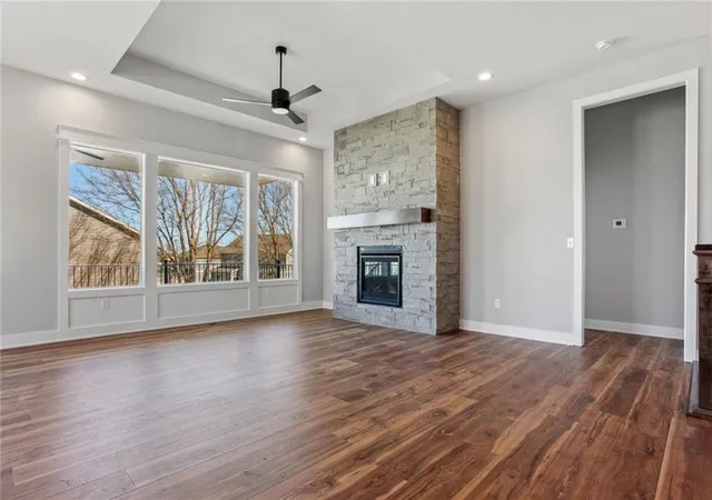 4th image of 17008 W 172Nd Ter St, Olathe, KS 66062 | MLS# 2604625