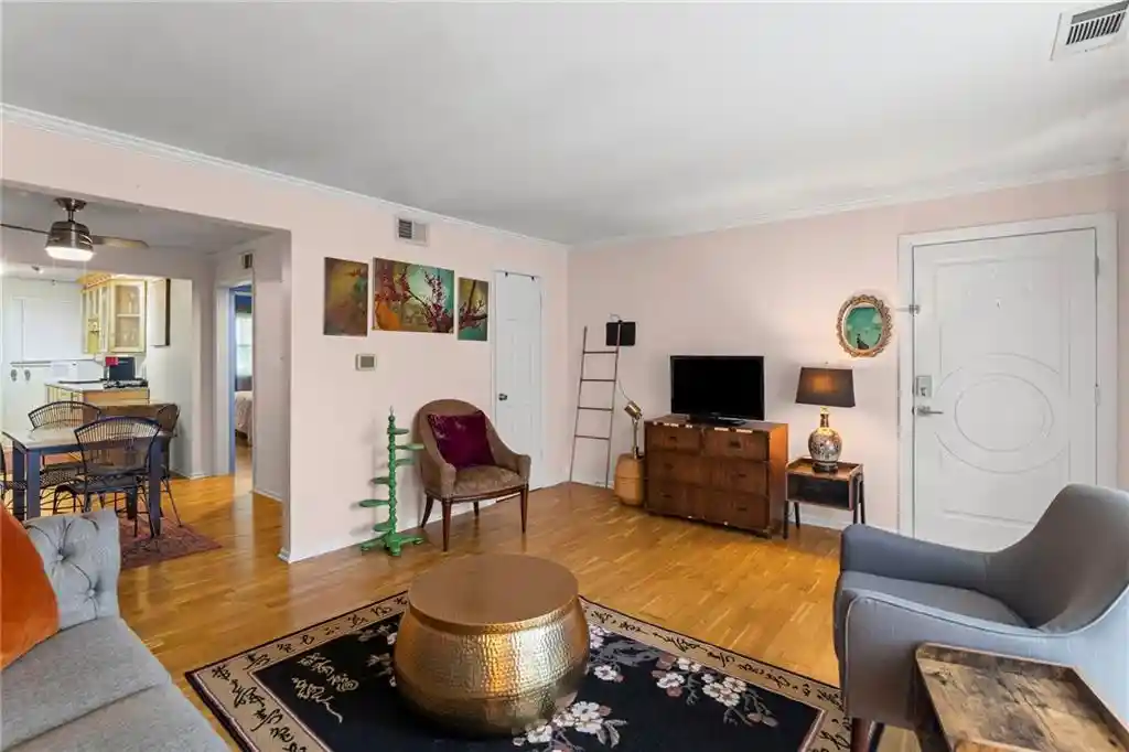 Listing Photo 1 - Condo for sale in 4616 Holly St located at 4616 Holly St, Kansas, MO 64112 - Unit 4616 Holly St