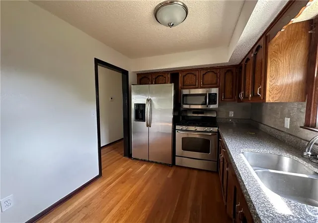 Photo 5 of Single family home for sale at 124 N 23rd Street, Lexington, MO 64067 | MLS# 2604792 | Listing updated on 2026-08-28