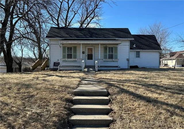 Photo 1 of Single family home for sale at 314 S Davis St, Maryville, MO 64468 | MLS# 2604802 | Listing updated on 2026-09-29