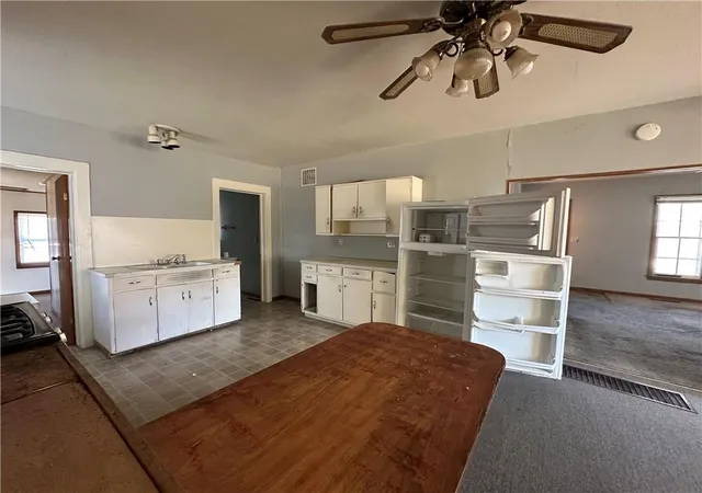 Photo 3 of Single family home for sale at 314 S Davis St, Maryville, MO 64468 | MLS# 2604802 | Listing updated on 2026-09-29