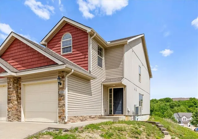 Homes for sale in Kansas City, MO | 5401 N Hickory St, Kansas City, MO 64118 | MLS# 2604885