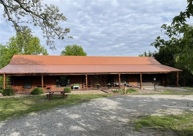 Homes for sale in Stanberry, MO | 220 North Elm St, Stanberry, MO 64489 | MLS# 2604955
