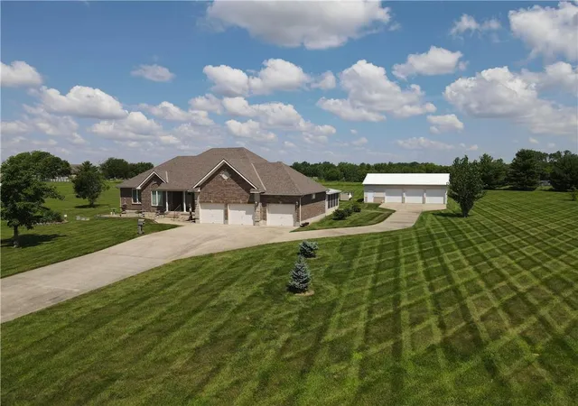 Photo 3 of Single family home for sale at 19104 Autumn Ln, Pleasant Hill, MO 64080 | MLS# 2605000 | Listing updated on 2026-10-01