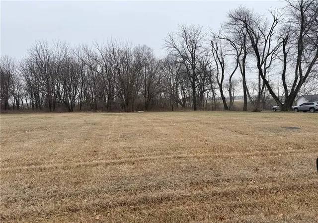 2nd image of 2505 Ne Douglas St, Lees Summit, MO 64064 | MLS# 2605050
