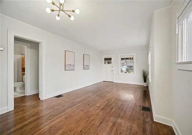 4th image of 1025 E 76Th St, Kansas City, MO 64131 | MLS# 2605139