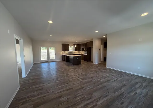 Photo 3 of Single family home for sale at 1005 George Ct, Effingham, KS 66023 | MLS# 2605299 | Listing updated on 2026-10-21