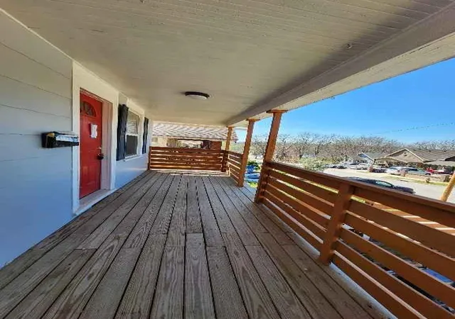 Photo 2 of Sale Pending at 2617 Quincy Ave, Kansas City, MO 64127 | MLS# 2605449 | Listing updated on 2026-09-22