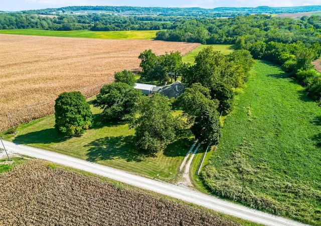 Homes for sale in Leavenworth, KS | 16321 Hildebrandt Rd, Leavenworth, KS 66048 | MLS# 2605453