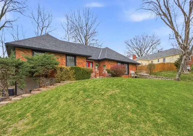 4th image of 3012 Nw 55Th St, Kansas City, MO 64151 | MLS# 2605635